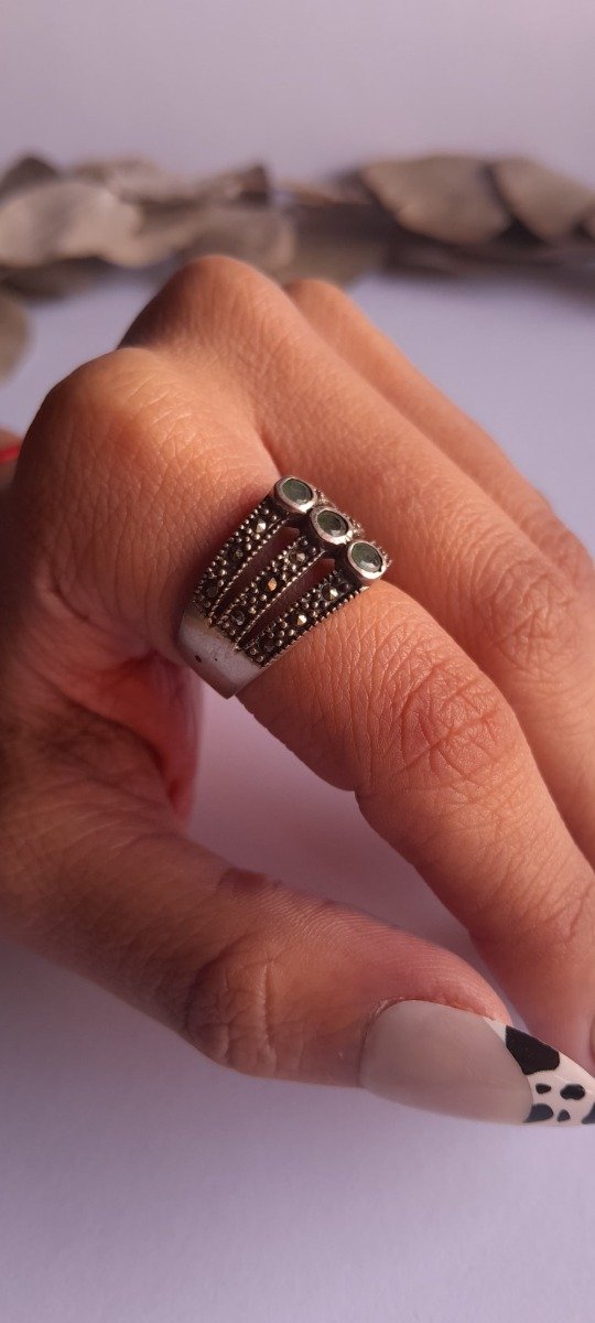 Producto - Anillo plata raíz esmeralda