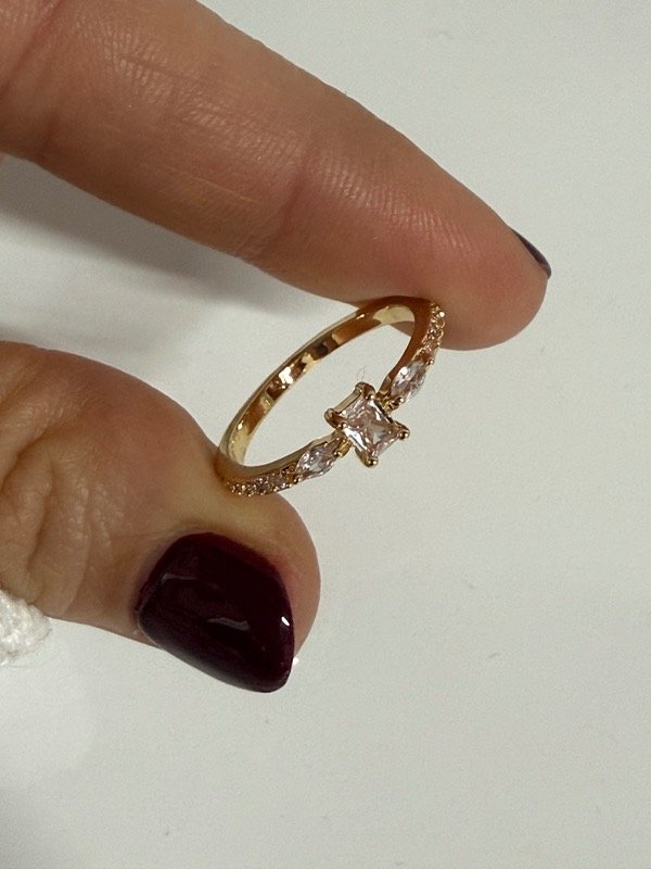 Producto - ND65 Anillo piedra cubik y micropave