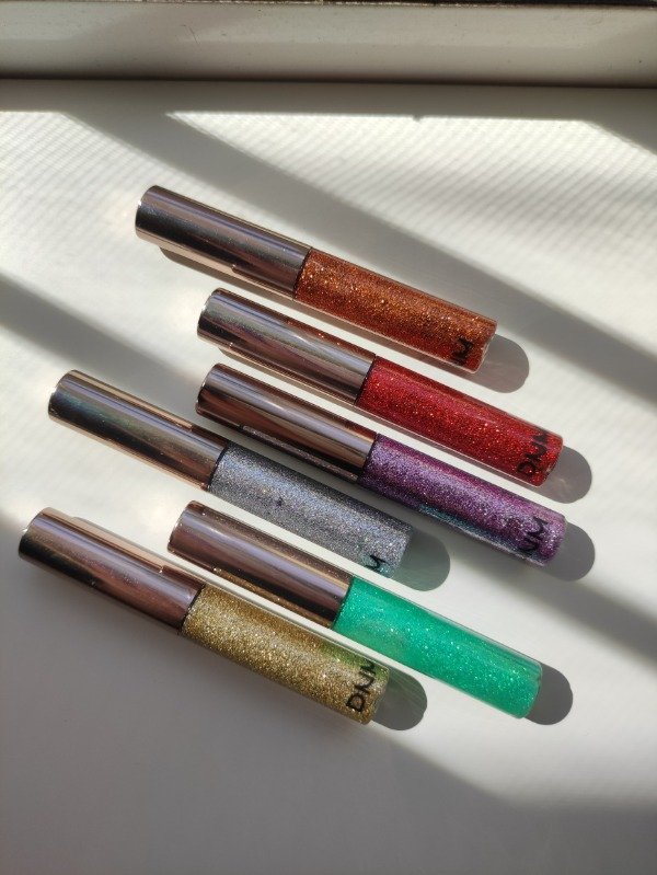 Producto - DELINEADOR GLITTER - NÚMERO 05