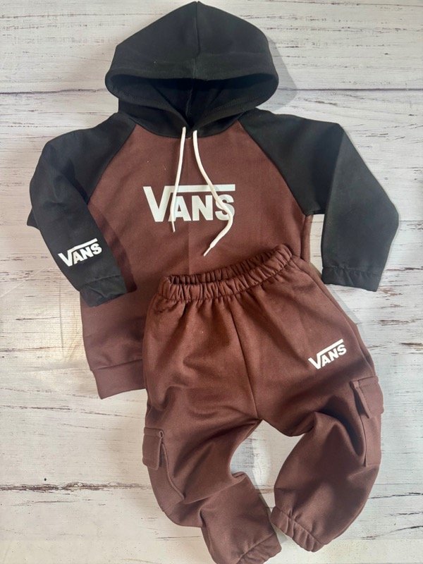 Producto - Conjunto Vans combinado choco/negro