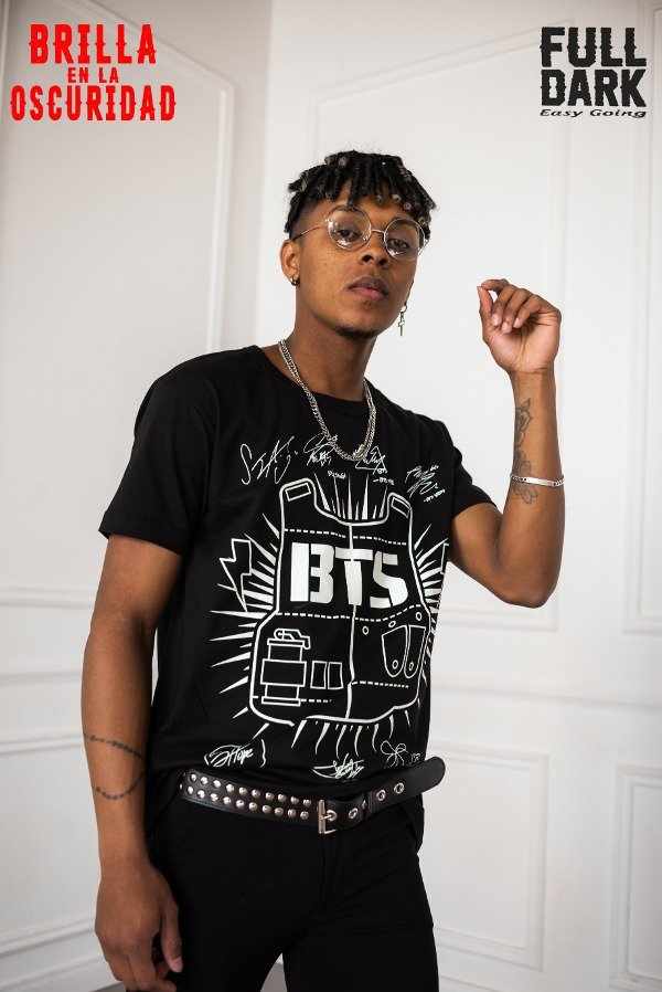 Producto - Remera BTS-Brilla en la Oscuridad