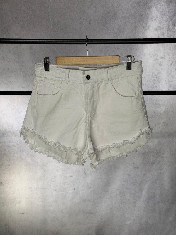 Producto - SHORT MALAVIA BLANCO RIGIDO DESFLECADO