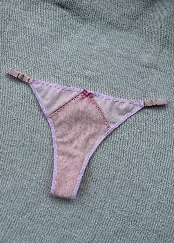 Producto - Less Asís plumetí