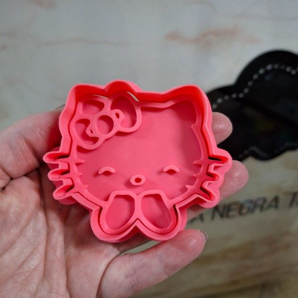 Producto - Kitty sonriente manitos cortante con estampador