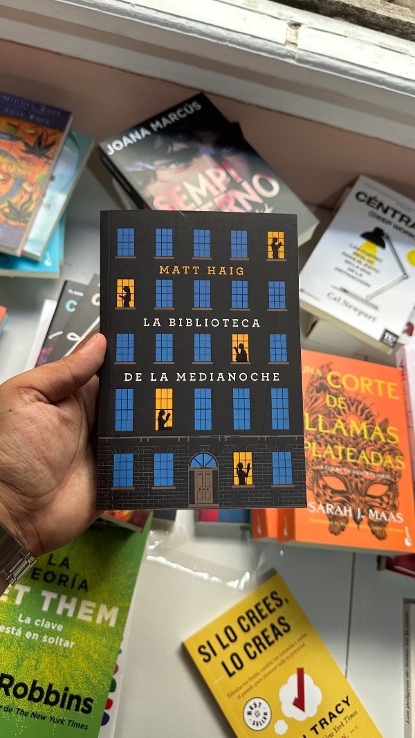 Producto - La biblioteca de media noche
