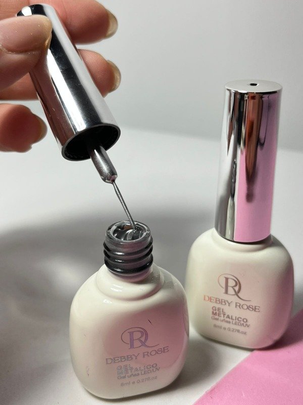 Producto - Gel Metalico UV plateado Debby Rose