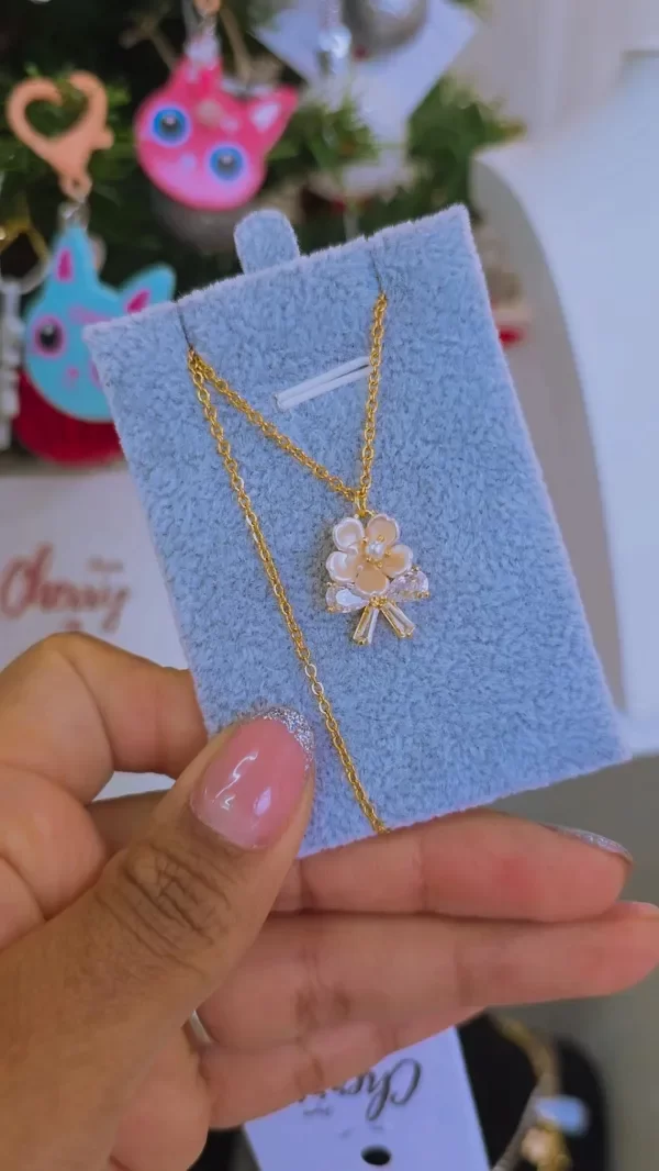 Producto - Collar flor y moño AD