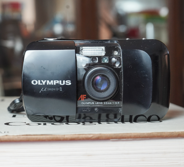 Producto - Olympus MJU 1 35mm 3.5 (con detalle)