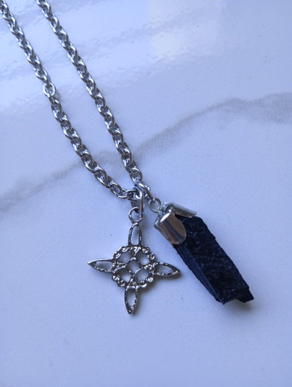 Producto - Collar de Turmalina con Nudo