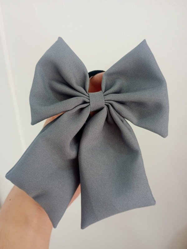Producto - Moño Gris claro