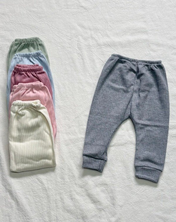 Producto - Pantalón sin pie Acanalado Gris