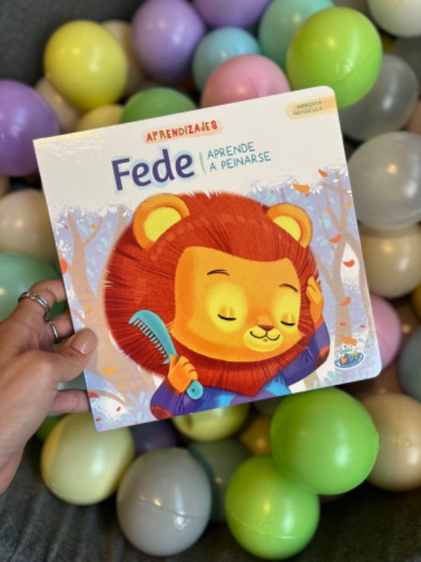 Producto - Fede aprende a peinarse