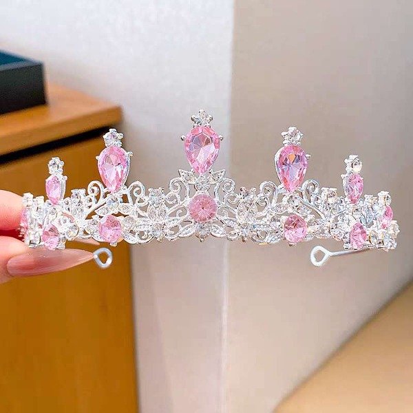 Producto - Corona plateada con piedras rosa