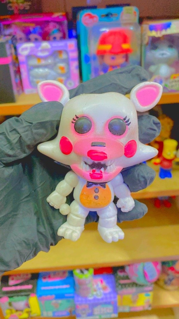 Producto - FUNKO FREDDY CONEJO BLANCO