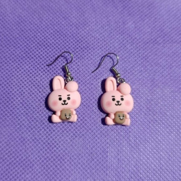 Producto - Par de aritos de BT21 (BTS)