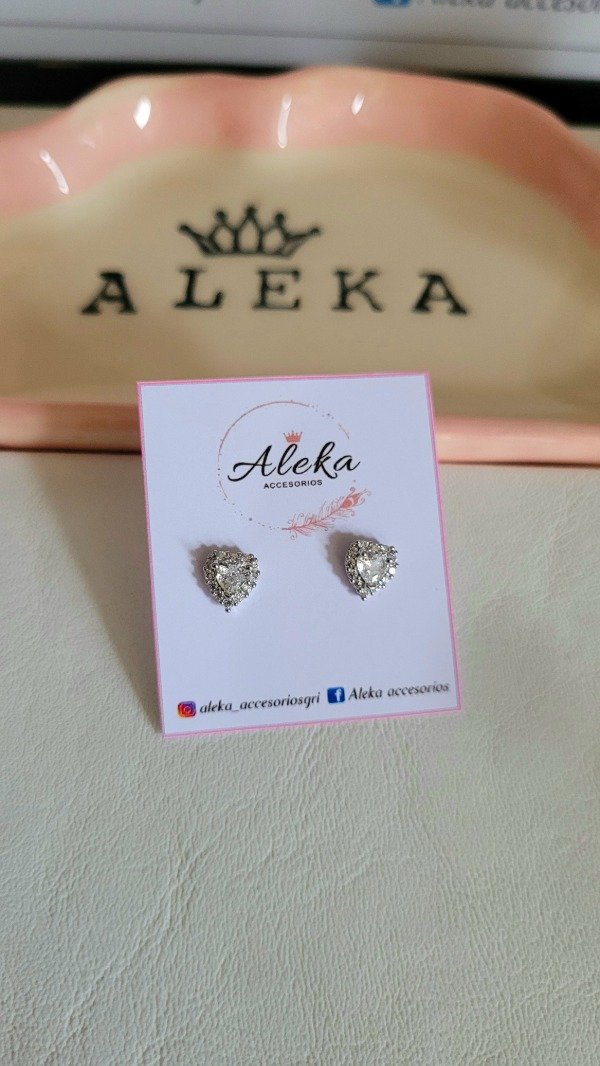 Producto - Aros corazón con zirconias y strass plateados - 2