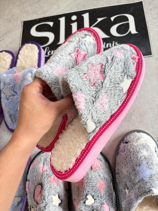 Pantuflas termicas peluditas dama gris y rosa