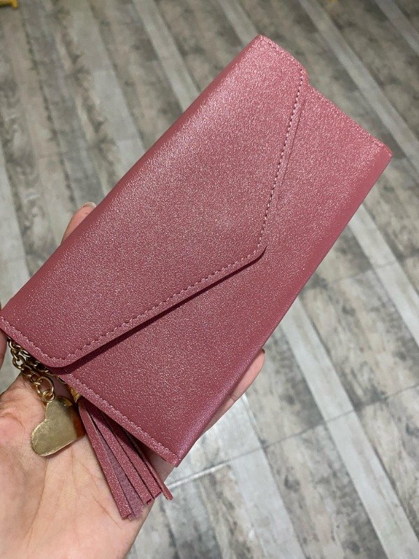 Producto - Billetera sobre cereza