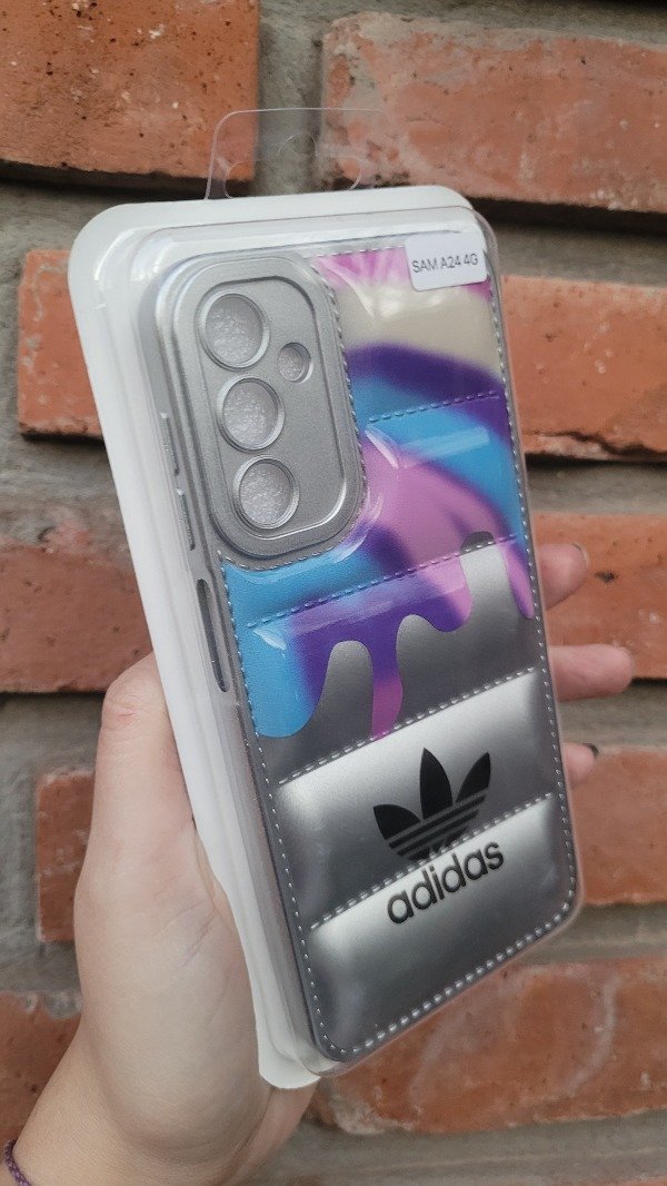 Producto - A24 puffer adidas