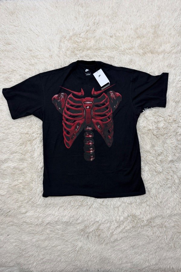 Producto - Remera Nike Esqueleto