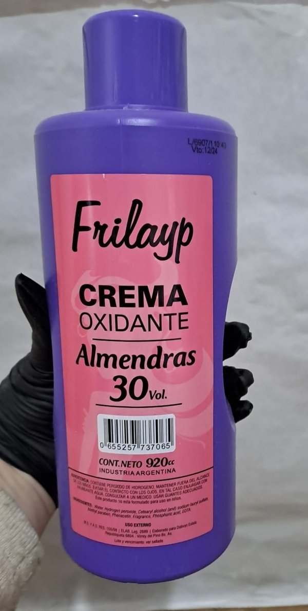 Producto - FRILAYP CREMA OXIDANTE 30V 920CC