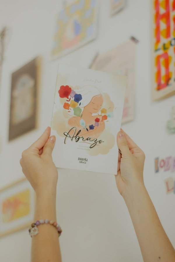 Producto - Libro: "Abrazo, el recorrido por mis chakras" - 0