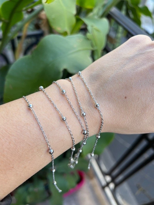 Producto - 2 pulseras acero con bolita