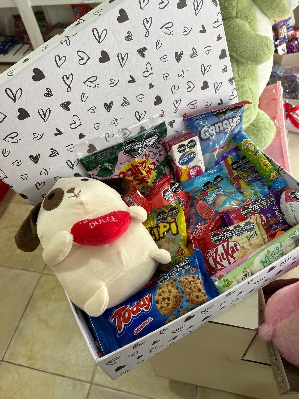 Producto - CAJA GRANDE CON PELUCHE