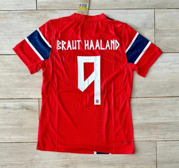 Producto - CAMISETA NORUEGA IMPORTADA TITULAR 2026 #9 HAALAND - 1