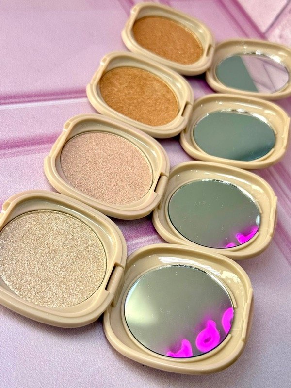 Producto - Iluminador en polvo pink 21 joy