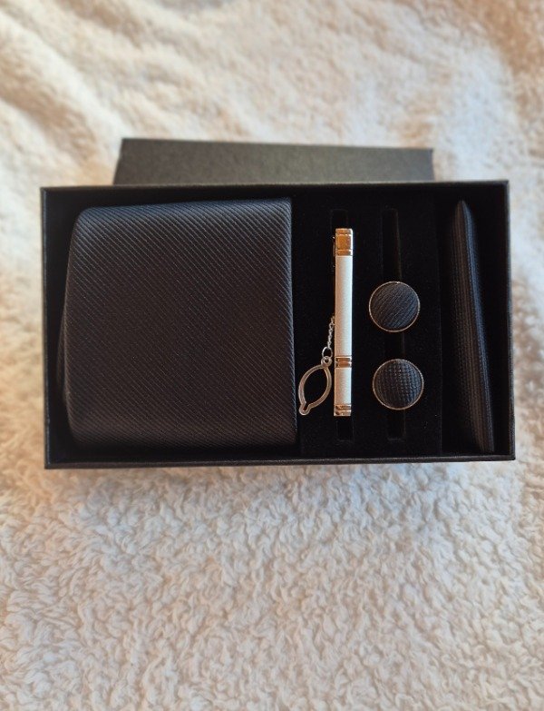 Producto - Set de regalo B corbata+trabacorbatas+pañuelo+gemelos