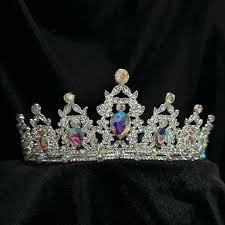 Producto - CORONA METAL REINA CON PIEDRAS PREMIUM X1