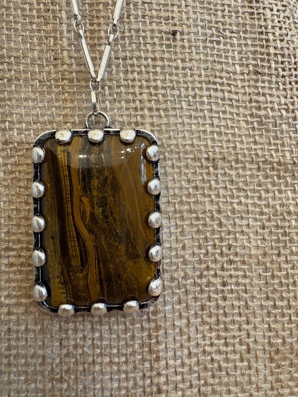 Producto - Collar Piedra - ZARA