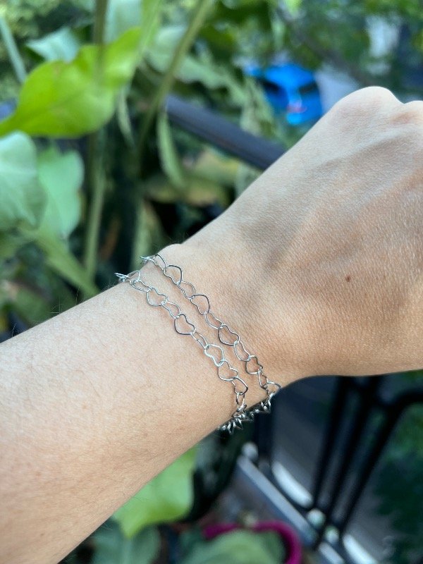 Producto - 2 pulseras corazoncitos acero quirurgico