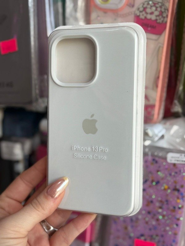 Producto - Silicone Case Iphone 13 pro blanco con manzana clara