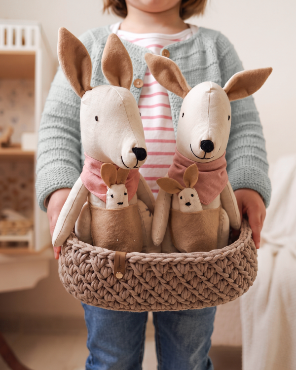 Producto - Canguro Delfina con su bebe Pipa - 1