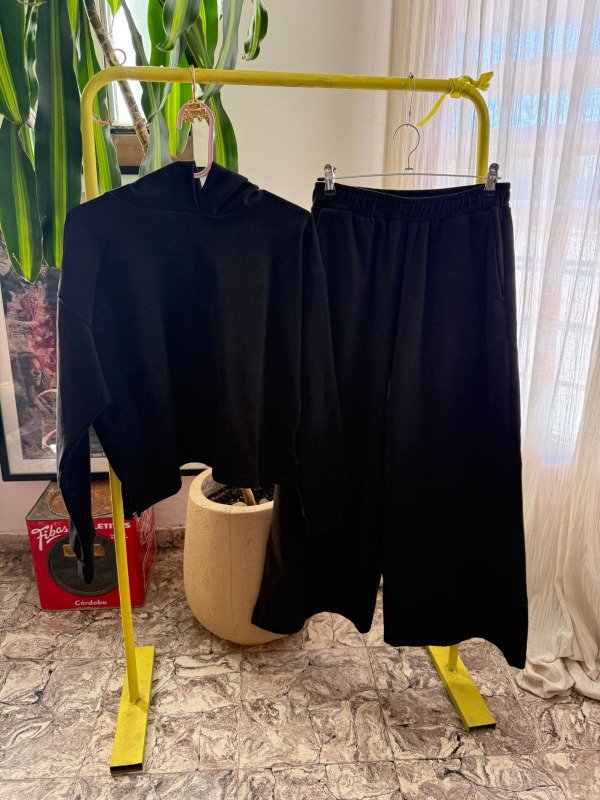 Producto - CONJUNTO MONTESCO MICROPOLAR BLACK M