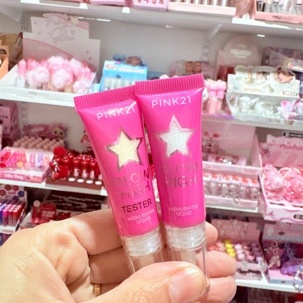 Producto - Iluminador liquido Pink 21 en pomo