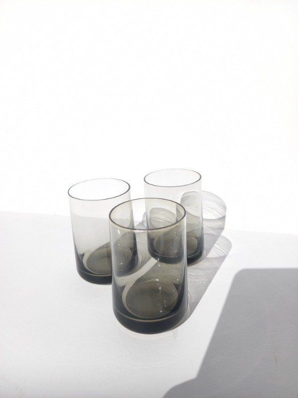 Producto - Vasitos fumé hay 3 precio por unidad