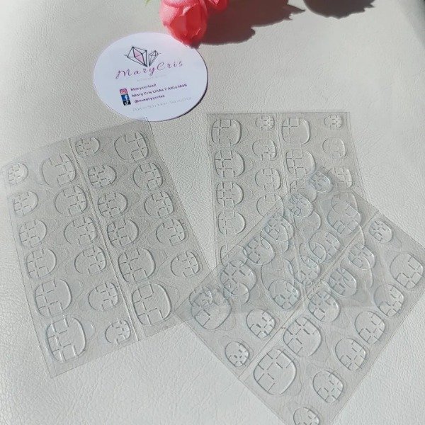 Producto - PEGAMENTO ADHESIVO DE DOBLE CONTACTO TIPS PRESS ON X PLANCHA