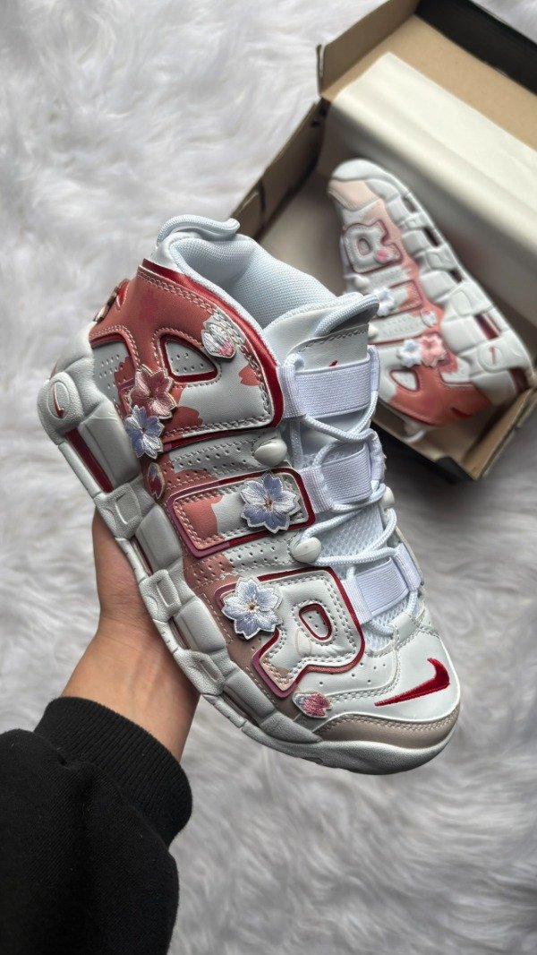 Producto - AIR MORE UPTEMPO FLOWERS - 1