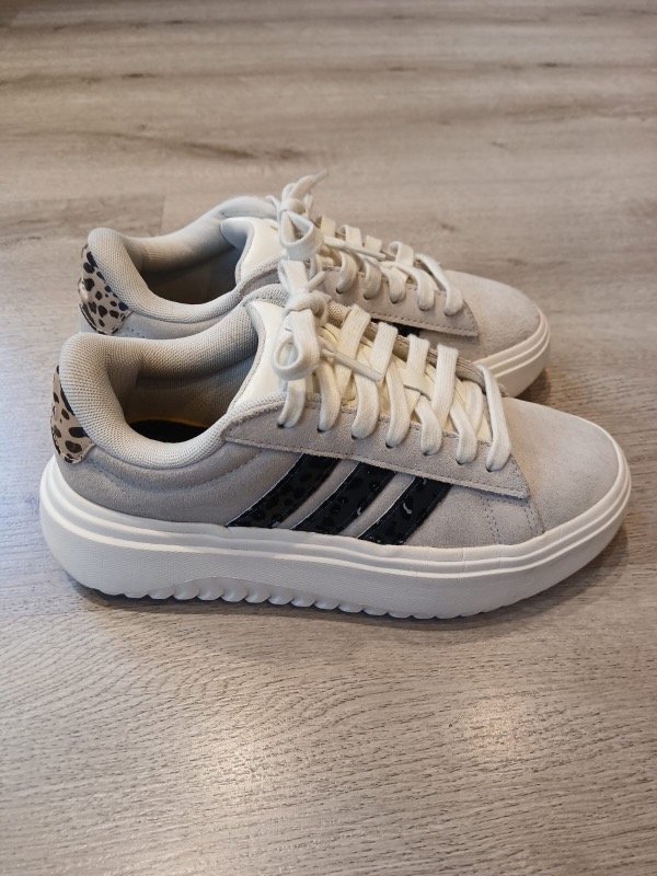Producto - Zapatilla ADIDAS (36) print