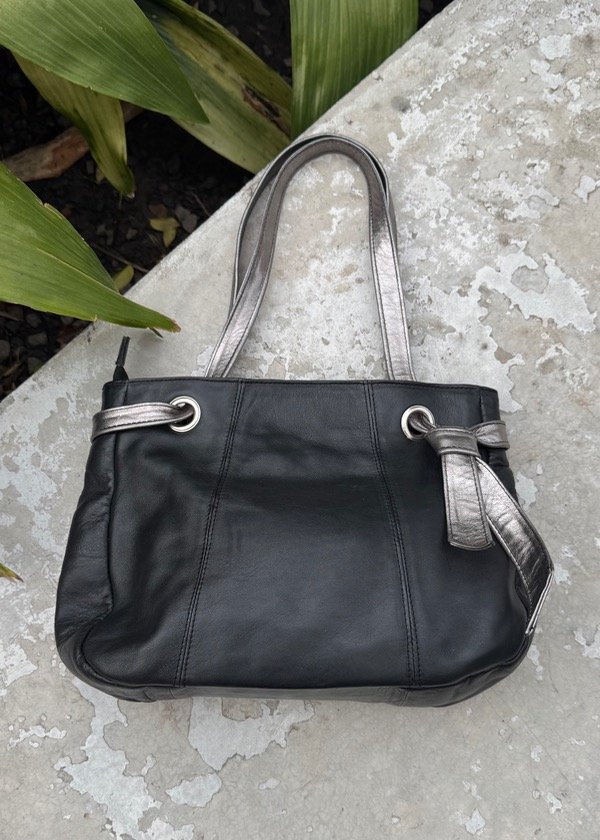 Producto - Bag Moño Cuero