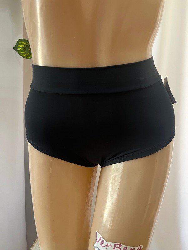 Producto - Culotte Básico Negro Vinilo POLE dorado