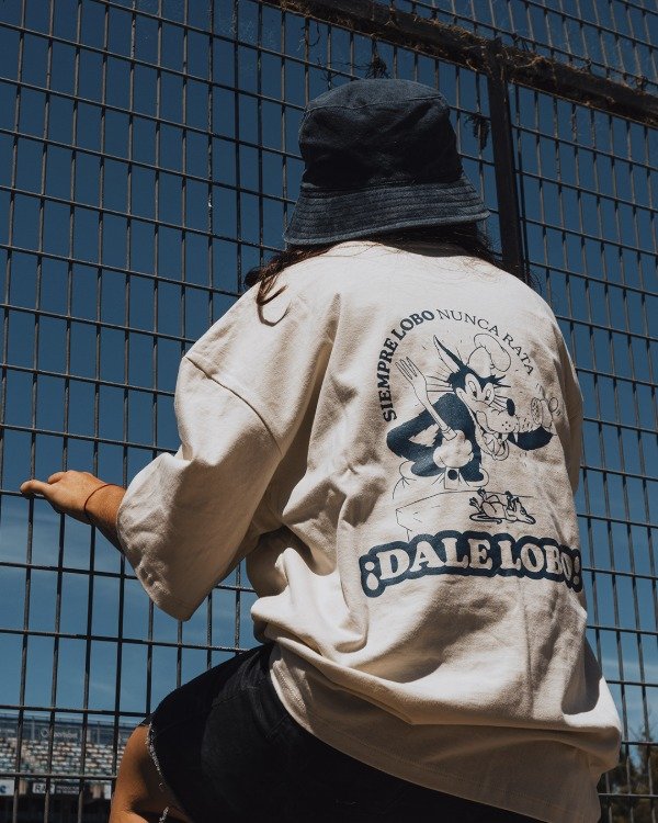 Producto - REMERA LOBO