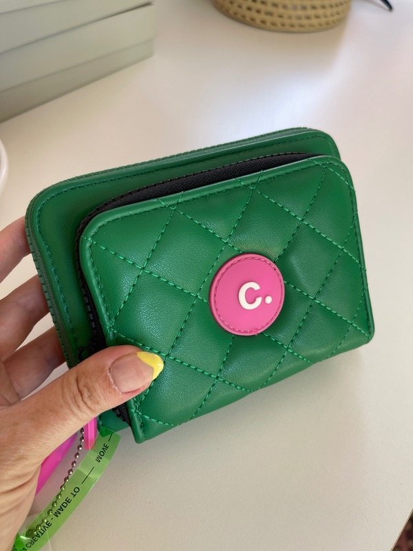 Producto - Billetera mediana Green Chimola