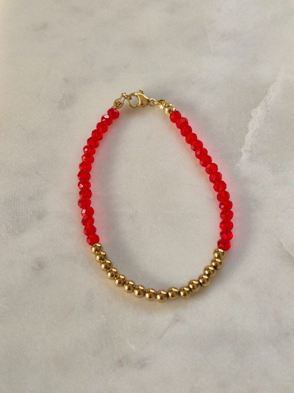 Producto - Pulsera roja y bolitas doradas