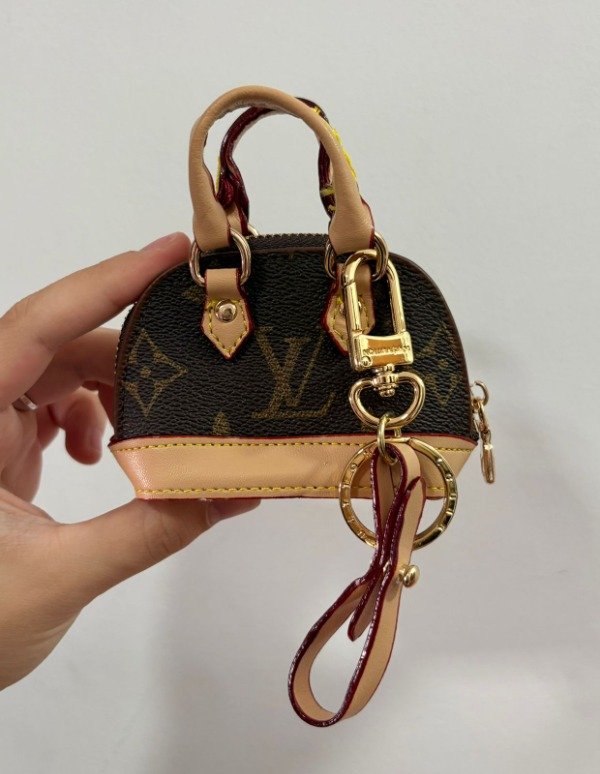 Producto - Llavero Cartera Simil Negra