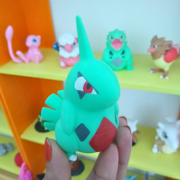 Producto - Larvitar figura