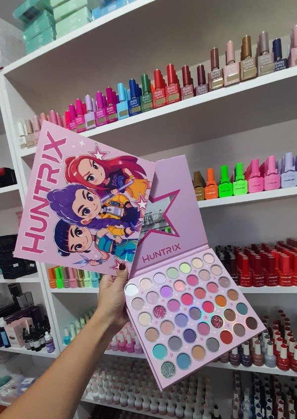 Producto - Paleta de sombras LAS GUERRERAS K-POP